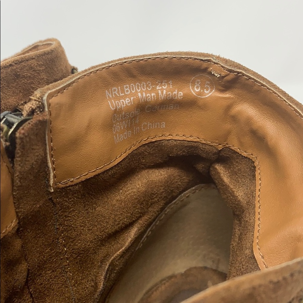 Booties - Picture 3 of 4